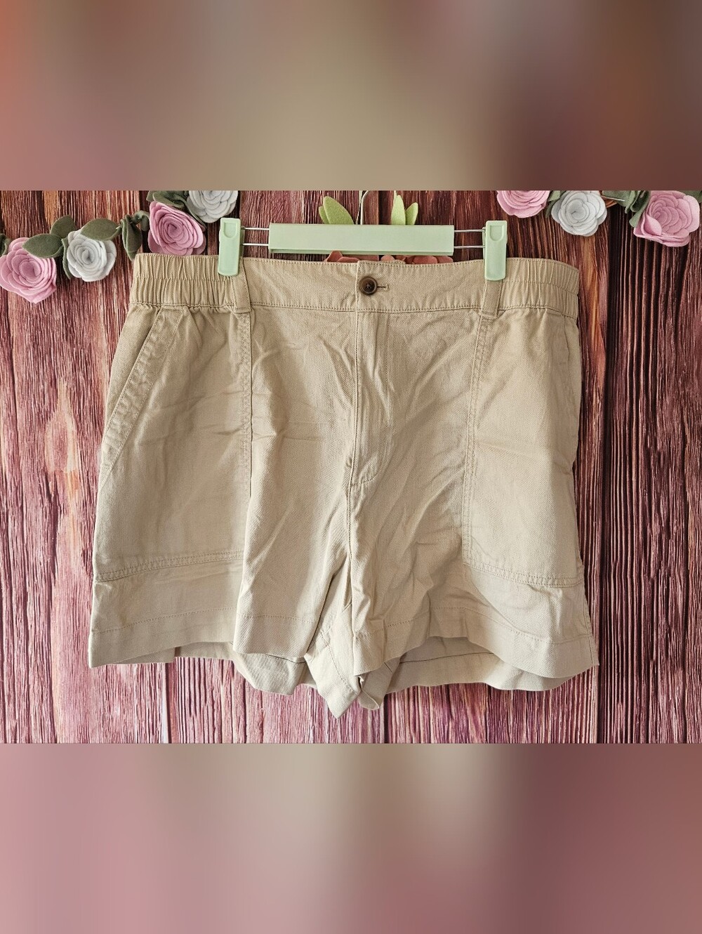 Gap Chino Shorts Size 20